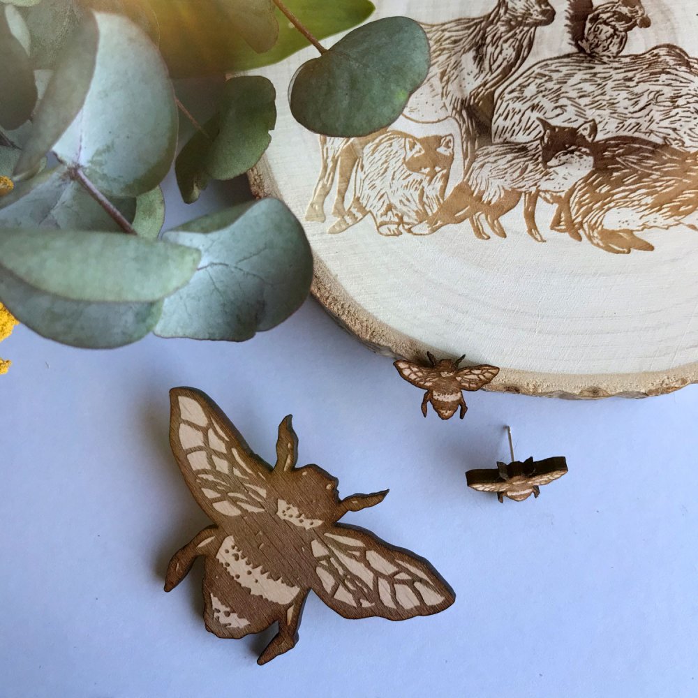 bee-brooch-and-studs