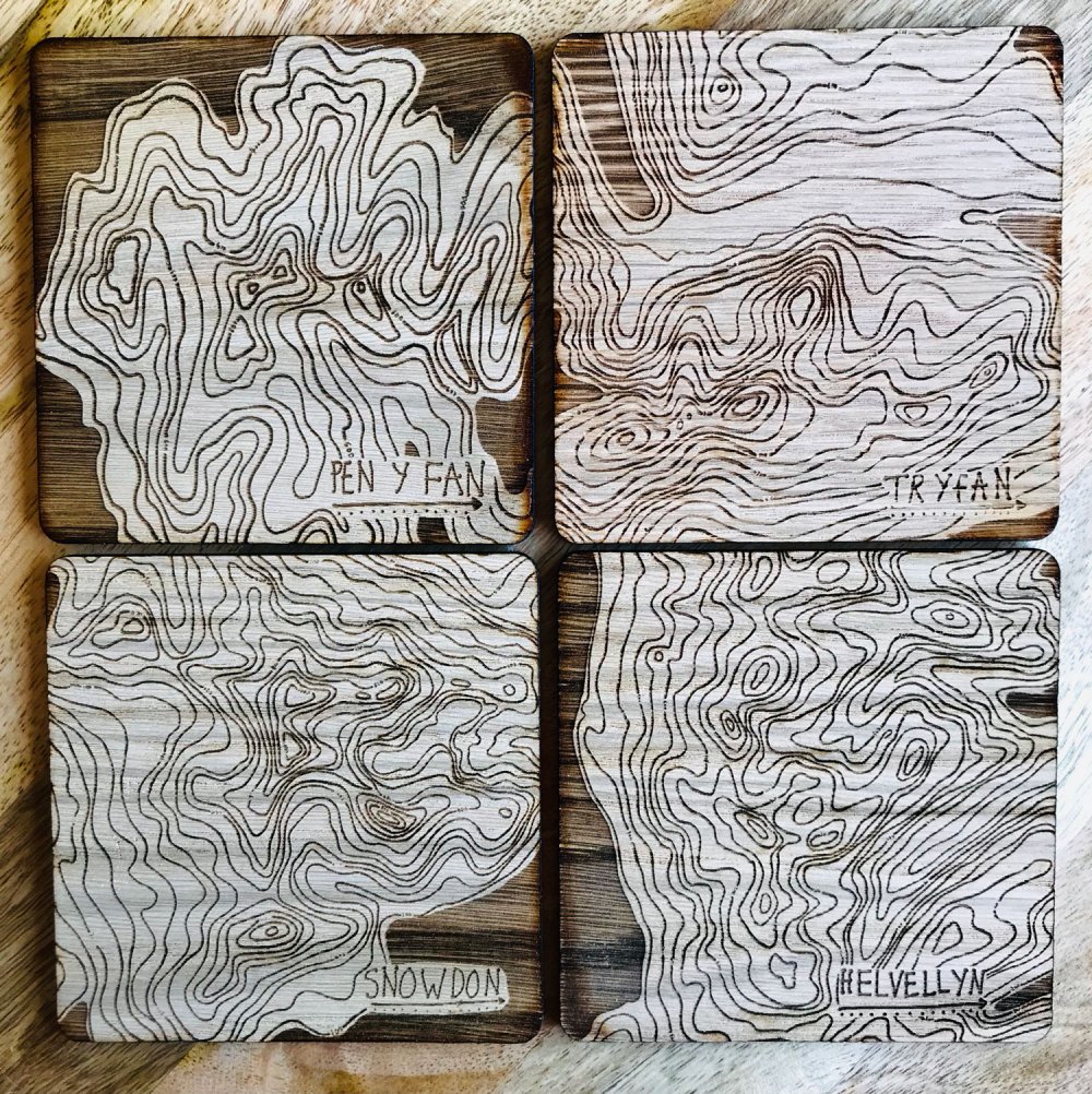 wales-wooden-coasters-set