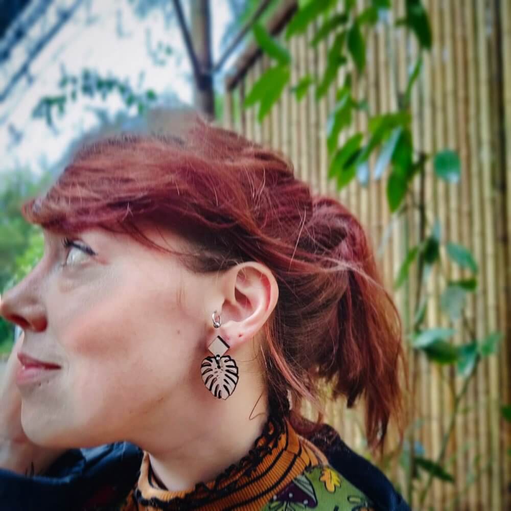 monstera-drop-wood-earrings