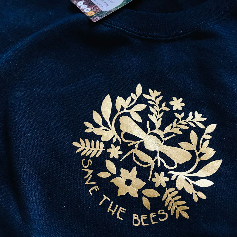 save-the-bees-sweat-gold-navy-blue