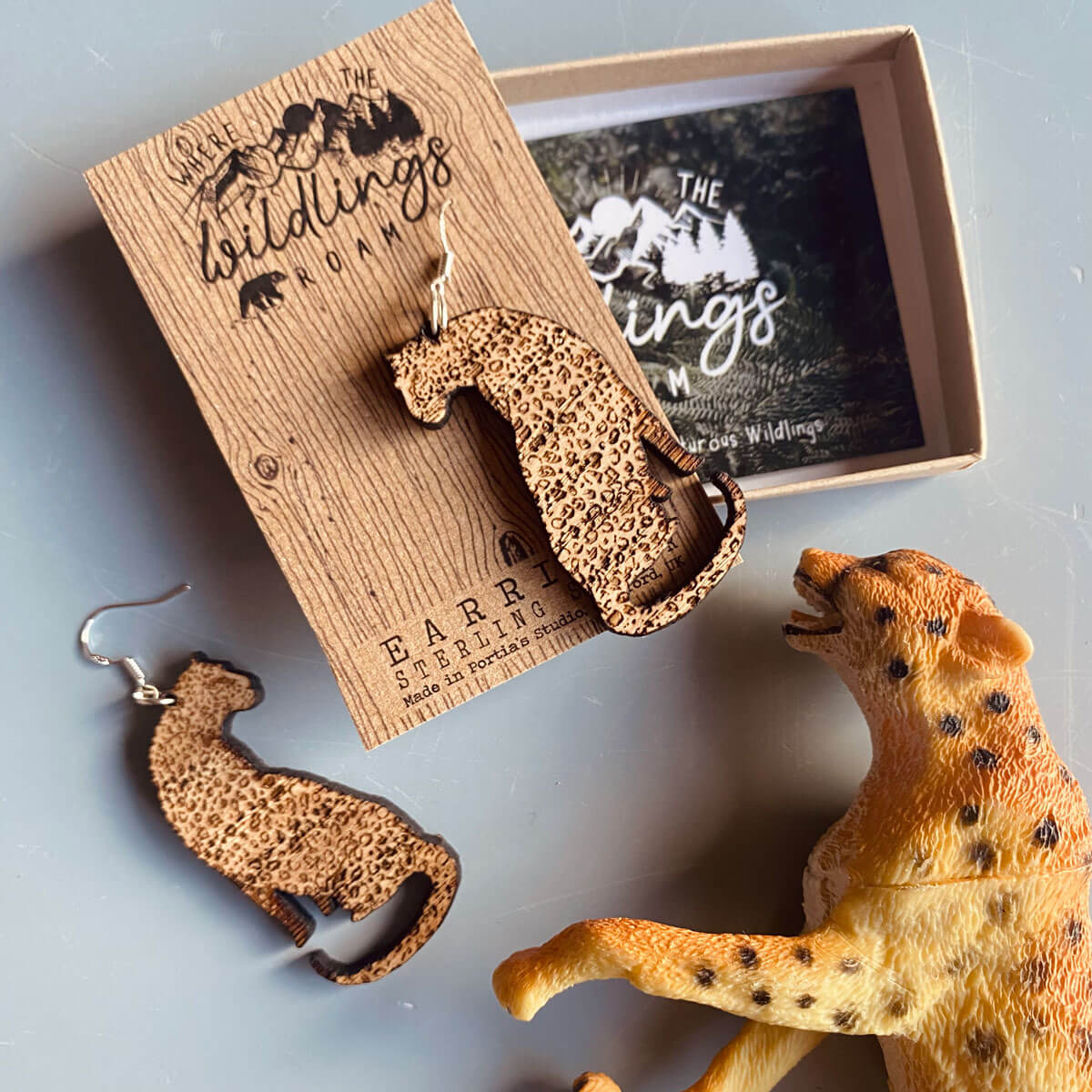 leopard-earrings-drop-phjoto