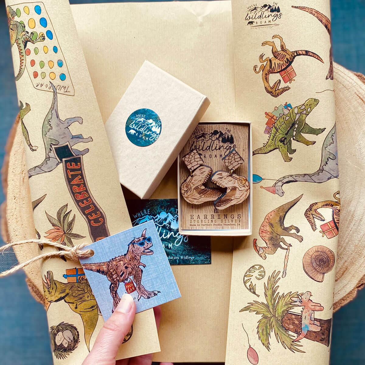 time-to-celebrate-dinosaur-gift-wrap
